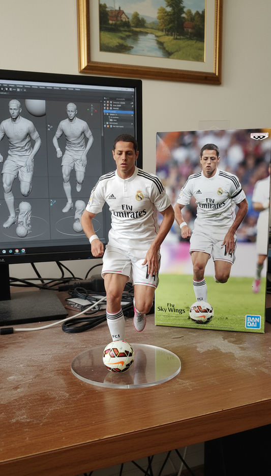 Javier Hernández Collectible Figurine | Real Madrid
