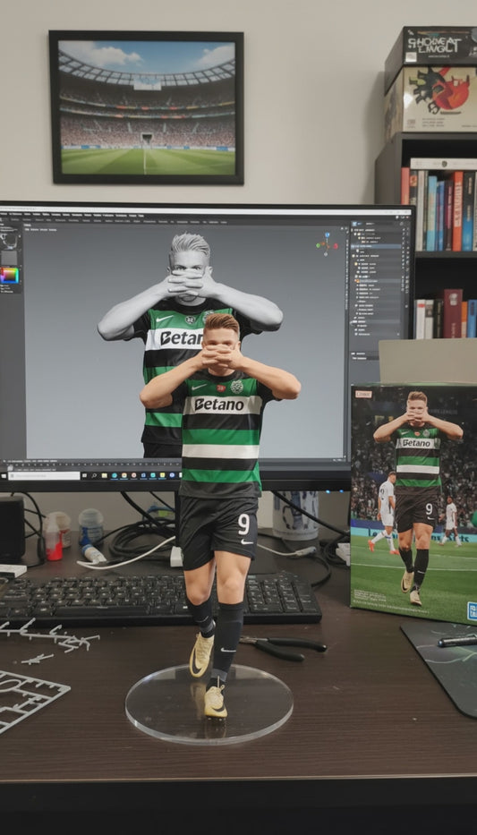 Victor Gyokeres Colectibille Figurine | Sporting Lisbon